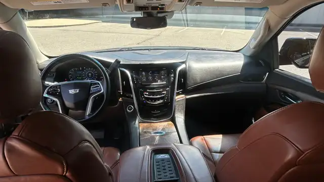2017 Cadillac Escalade - Photo 15