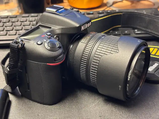 Nikon D7100 with kit lens - Photo 2