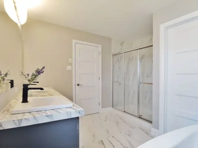 4 Bedroom Single Family Home for Rent, Garage, Russell, Ottawa - Photo 11