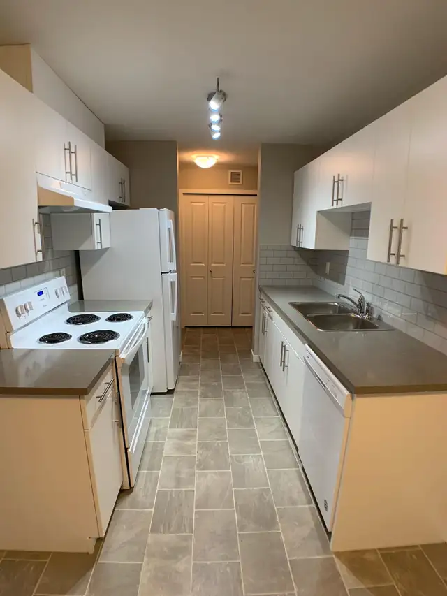 1325-201 Abasand Dr