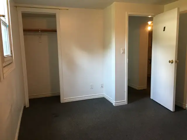 $680 7 Rooms Student rental housing Group Rental Only - Photo 17