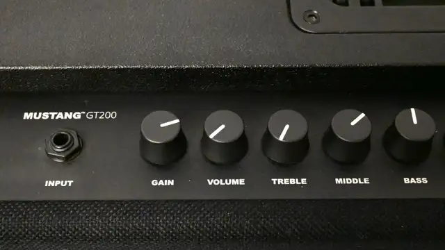 Fender Mustang GT-200 Combo Amp 200W 2x12  footswitch and covers - Photo 6