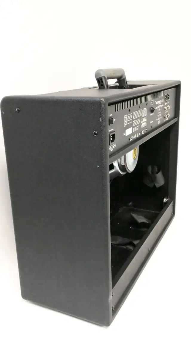 Fender Mustang GT-200 Combo Amp 200W 2x12  footswitch and covers - Photo 8