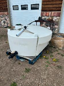 250-gallon portable water tank - Photo 4