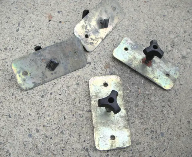 HUMMER H2 ROOF TOP BOX / CARRIER BRACKETS - Photo 2