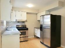 ROOM RENTAL IN HEART OF MISSISSAUGA SQUARE ONE. MALE ONLY