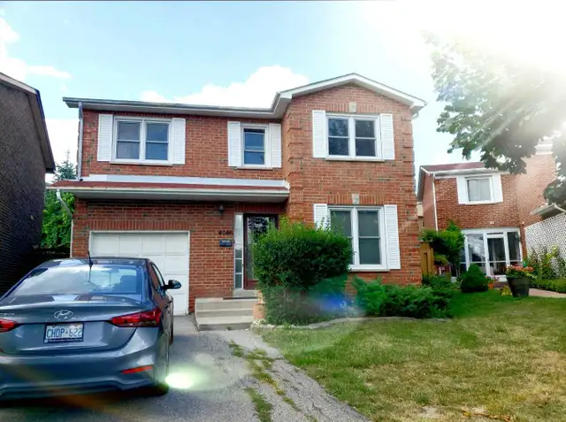 ROOM RENTAL IN HEART OF MISSISSAUGA SQUARE ONE. MALE ONLY - Photo 2
