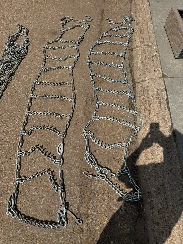 Tire chains for 22.5 tires, brand new.