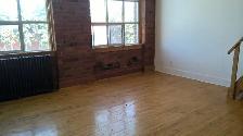 Open Concept Loft, 15 foot ceiling, Live/Work Studio - Photo 17
