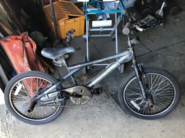 IRONHORSE BMX BIKE 20 inch WHEELS
