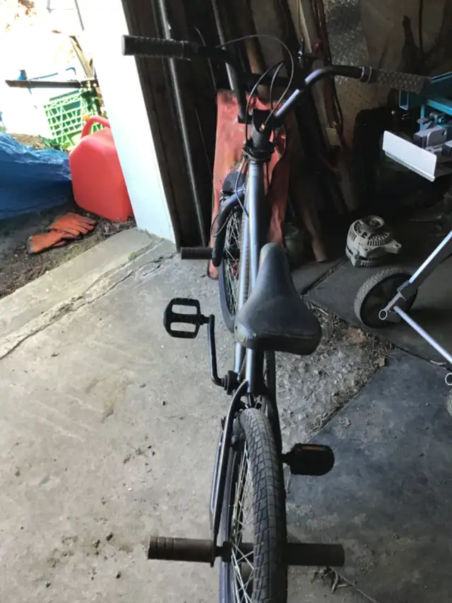 IRONHORSE BMX BIKE 20 inch WHEELS - Photo 6