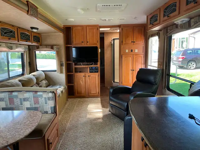 For Sale- 2011 Heartland - North Country Lakeside 29 ft RV