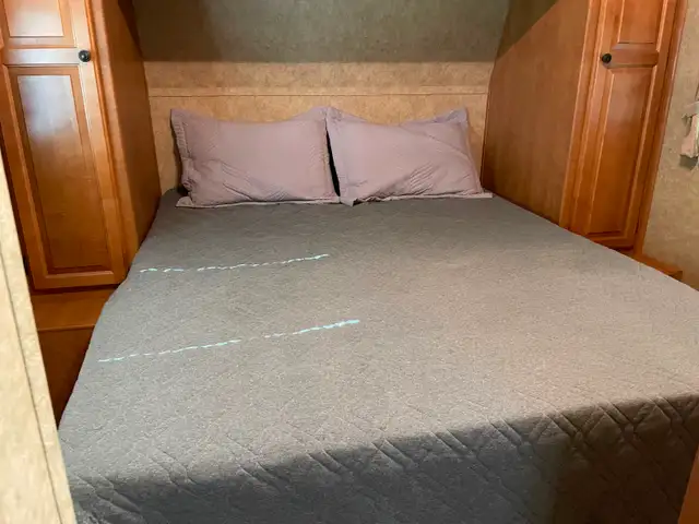 For Sale- 2011 Heartland - North Country Lakeside 29 ft RV - Photo 5