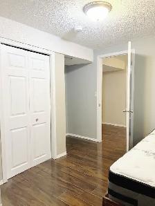 Legal 2-BR WalkUp Suite in Cedarbrae Private Entrance
