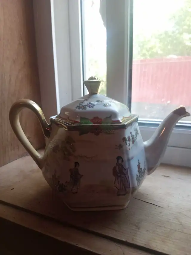 Vintage Tea Set - Photo 5
