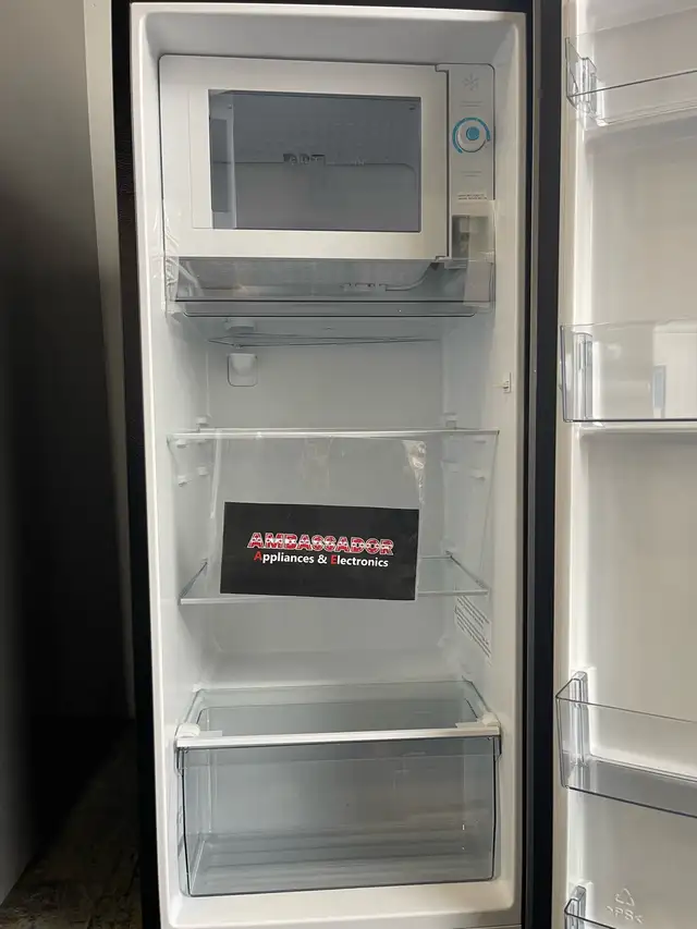 NEW 20" Hisense 6.3 Cu.Ft Large Compact Fridge (Stainless Steel) - Photo 4