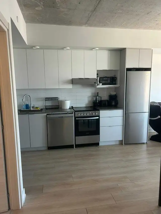 Condo for Rent - Photo 2