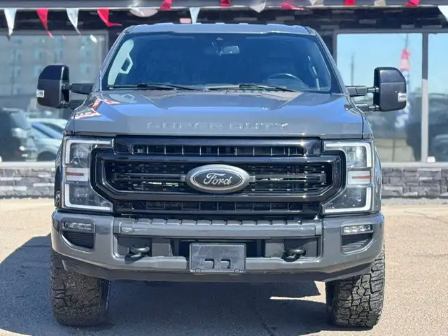 2021 FORD F-350 SUPER DUTY LARIAT • 6.7L DIESEL • 4X4 - Photo 2