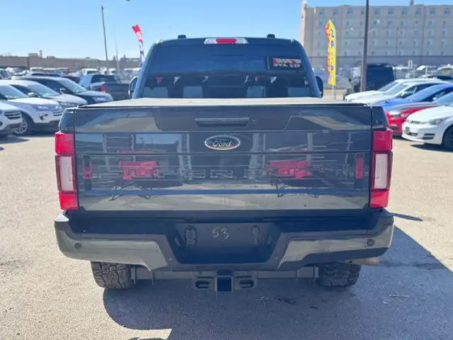 2021 FORD F-350 SUPER DUTY LARIAT • 6.7L DIESEL • 4X4 - Photo 6