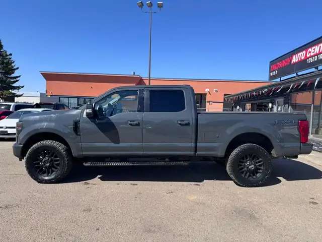 2021 FORD F-350 SUPER DUTY LARIAT • 6.7L DIESEL • 4X4 - Photo 8