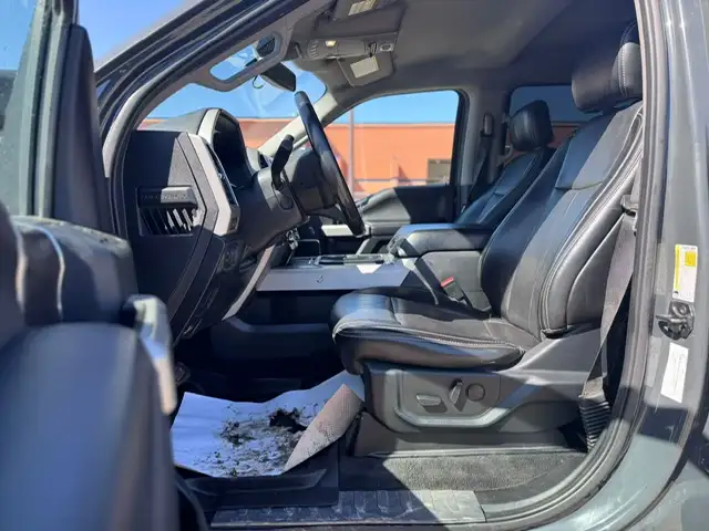 2021 FORD F-350 SUPER DUTY LARIAT • 6.7L DIESEL • 4X4 - Photo 10