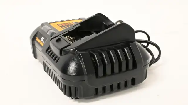 DEWALT 6 Amp Charger Compatible 12V/20V/60V Batteries USED good - Photo 3