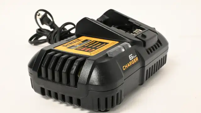 DEWALT 6 Amp Charger Compatible 12V/20V/60V Batteries USED good - Photo 4