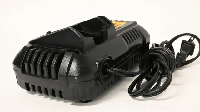 DEWALT 6 Amp Charger Compatible 12V/20V/60V Batteries USED good - Photo 8