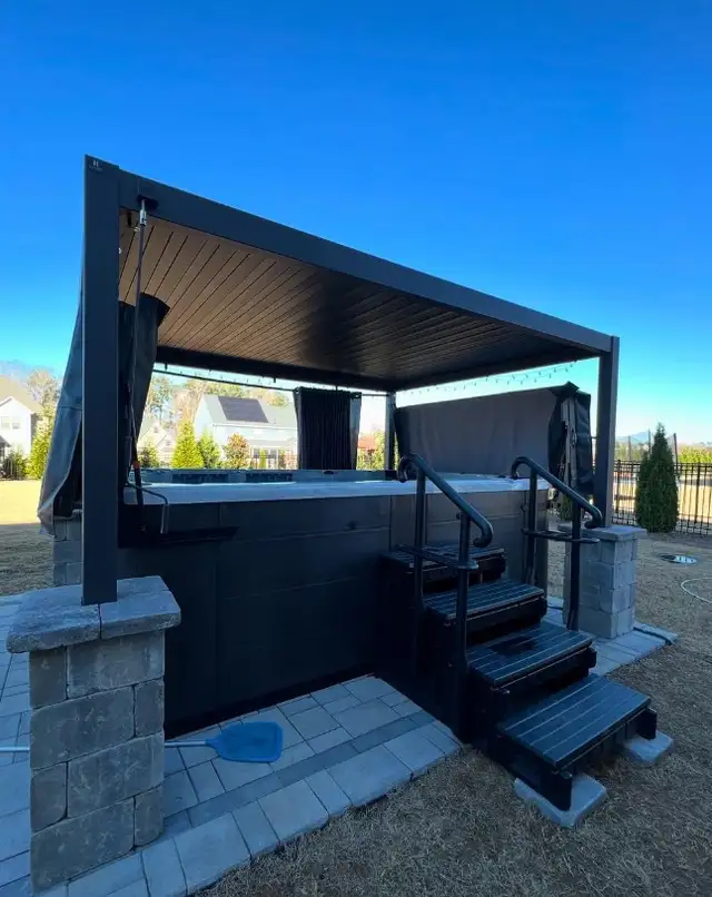 19′ 60″ Swim Spa