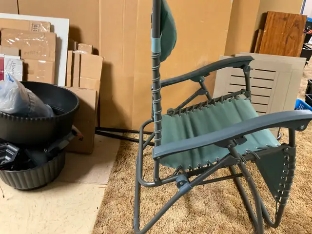 LOUNGE CHAIR - Photo 2