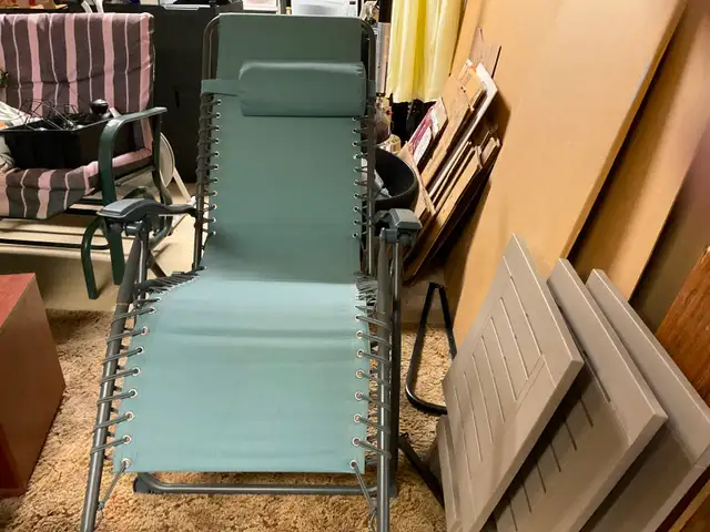 LOUNGE CHAIR - Photo 3