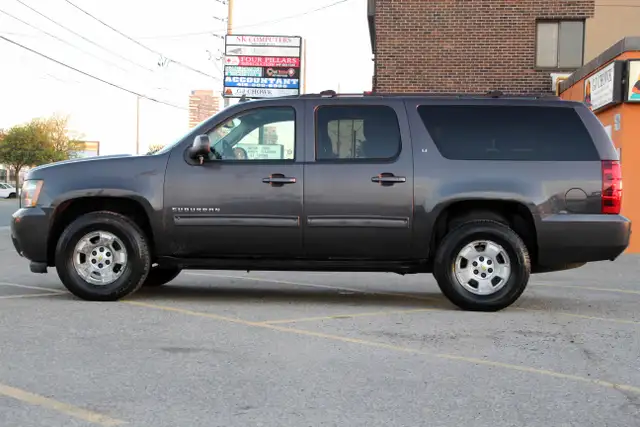 2011 Chevrolet Suburban LT 4x4 loaded Certified 2 Year W - Photo 3