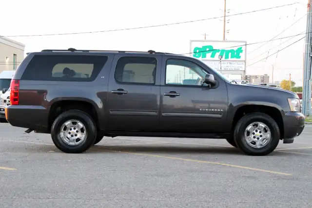 2011 Chevrolet Suburban LT 4x4 loaded Certified 2 Year W - Photo 7