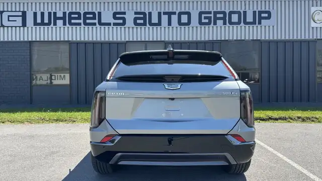 2025 Cadillac OPTIQ Sport - Photo 5