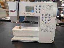 BERNINA artista 145 S Sewing Machine