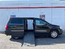 2013 Chrysler Town & Country TOURING-WHEELCHAIR ACCESSIBLE VAN