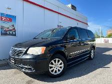 2013 Chrysler Town & Country TOURING-WHEELCHAIR ACCESSIBLE VAN - Photo 7