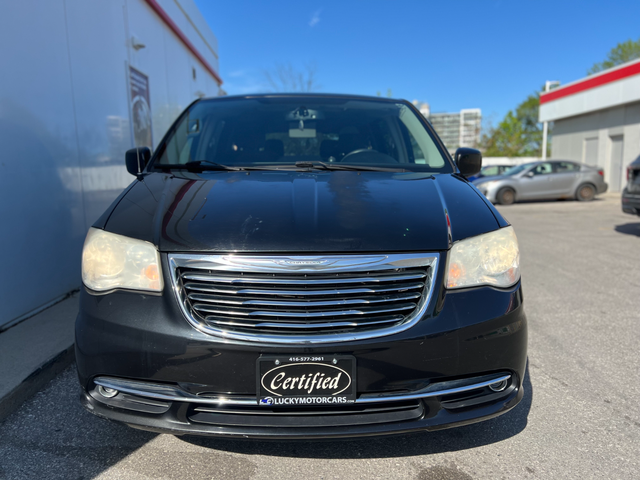 2013 Chrysler Town & Country TOURING-WHEELCHAIR ACCESSIBLE VAN - Photo 11