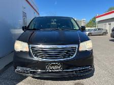 2013 Chrysler Town & Country TOURING-WHEELCHAIR ACCESSIBLE VAN - Photo 11