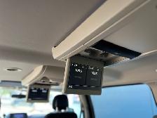 2013 Chrysler Town & Country TOURING-WHEELCHAIR ACCESSIBLE VAN - Photo 17