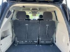 2013 Chrysler Town & Country TOURING-WHEELCHAIR ACCESSIBLE VAN - Photo 19