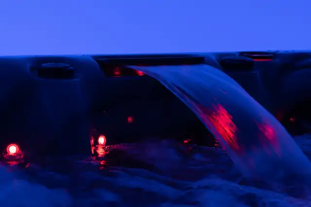 STARGATE HOT TUB FOR SALE - Photo 2