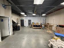 Shop/Office for rent - Photo 2