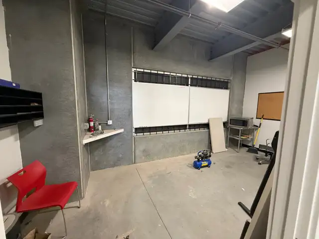 Shop/Office for rent - Photo 3