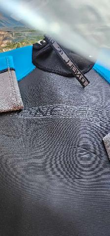 O'Neil Reactor wetsuit xl NEW