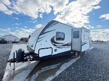 2019 PASSPORT ULTRA LITE GRAND TOURING 2400BH  BUNKS FINANCING