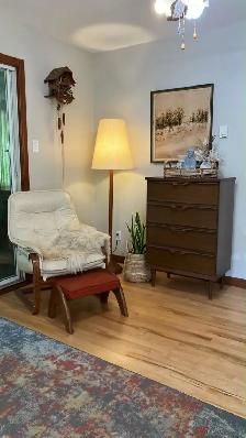 Mid century modern. Commode 4 tiroirs. Teak teck lamp NOT for sa
