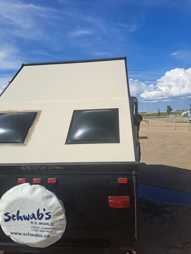 2016 Jayco 12HSB – Easy to Set Up, Lightweight Hard-Sided Camper - Photo 3