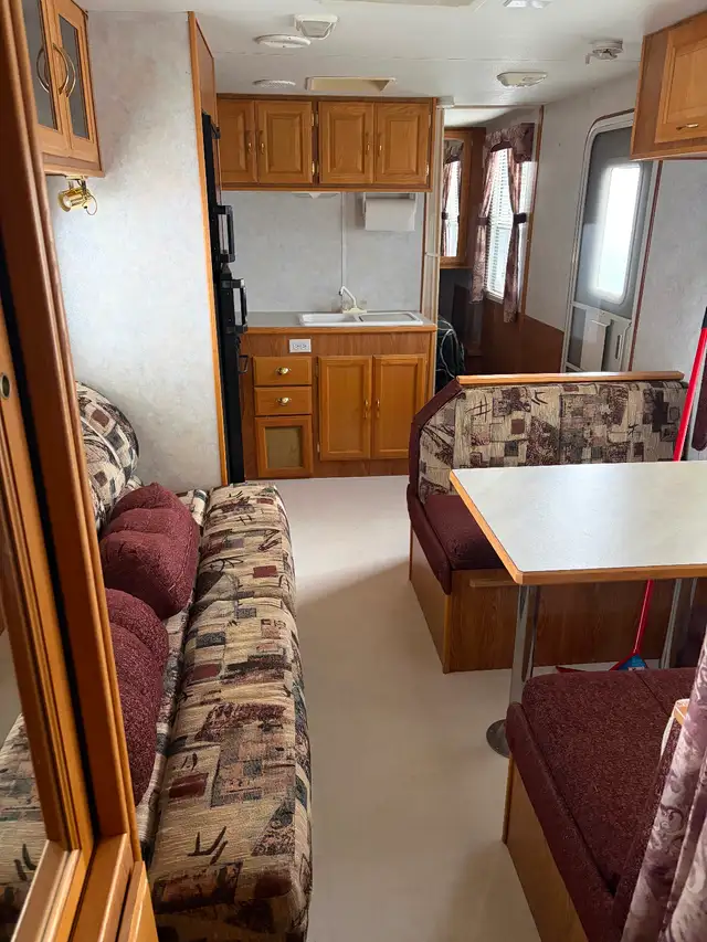 2001 27ft frontier plainsman holiday trailer - Photo 6