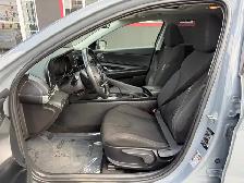 2022 Hyundai Elantra Preferred IVT w/Sun & Tech Package | Modern - Photo 16